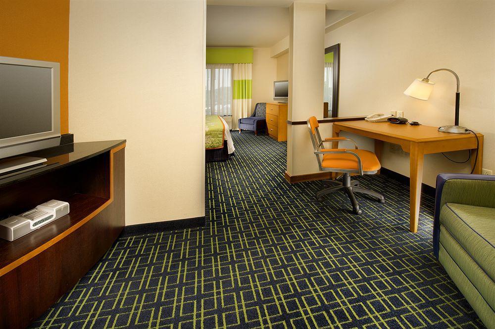 Fairfield Inn And Suites Cleveland Zimmer foto