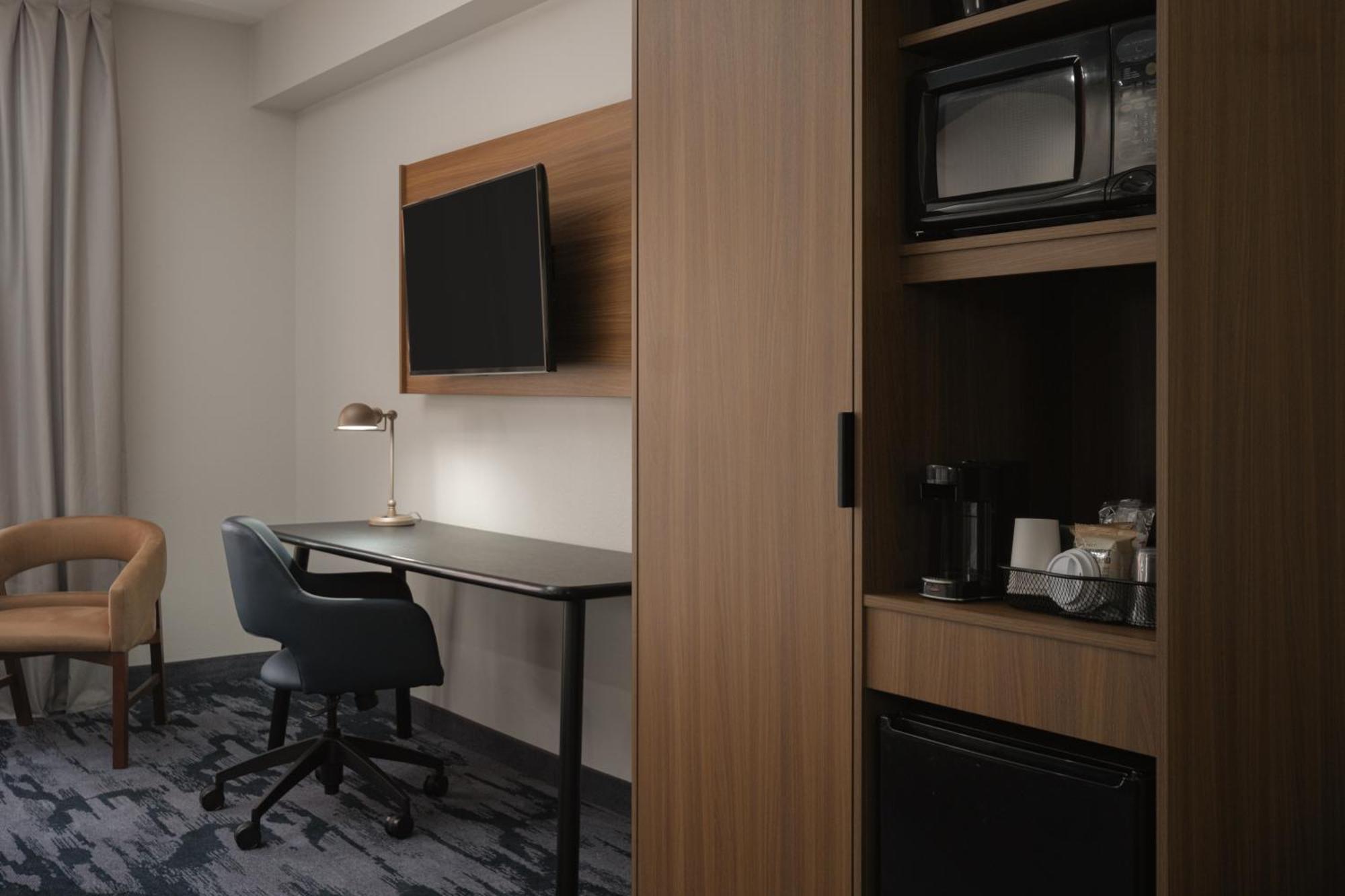 Fairfield Inn And Suites Cleveland Exterior foto