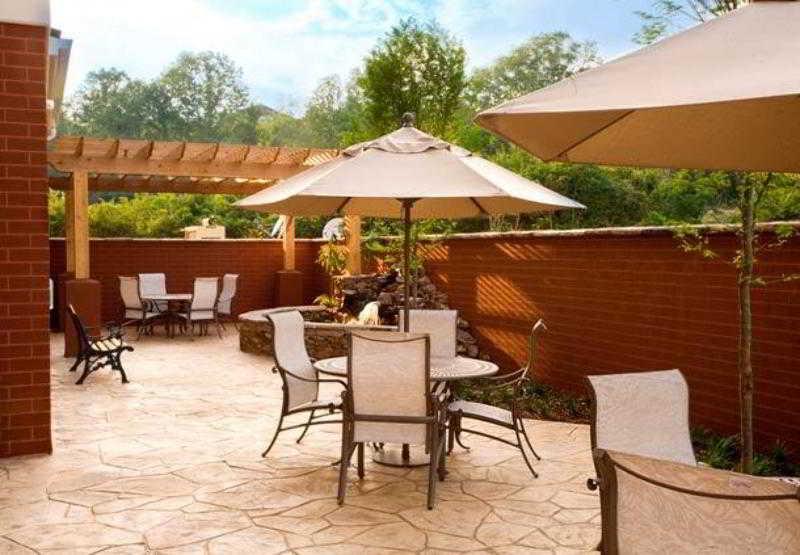 Fairfield Inn And Suites Cleveland Restaurant foto
