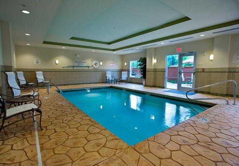 Fairfield Inn And Suites Cleveland Einrichtungen foto
